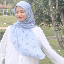 Load image into Gallery viewer, Popy in powder blue