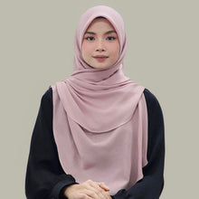 Load image into Gallery viewer, Pretty in semperit