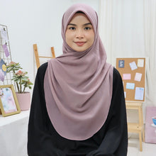 Load image into Gallery viewer, Rare in cake